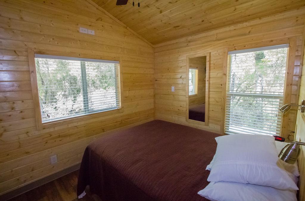 Oakzanita Springs Camping Resort Cottage 3 Descanso Eksteriør billede
